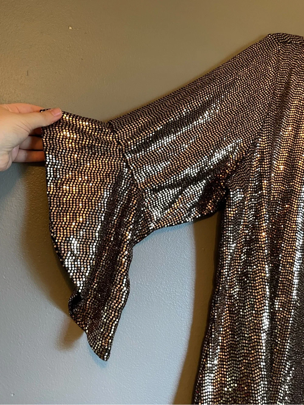 NWT Kasper Sz 2X Women’s Plus Size Mirror-Dot Metallic Bell-Sleeve Top Ret $89! - Picture 3 of 11